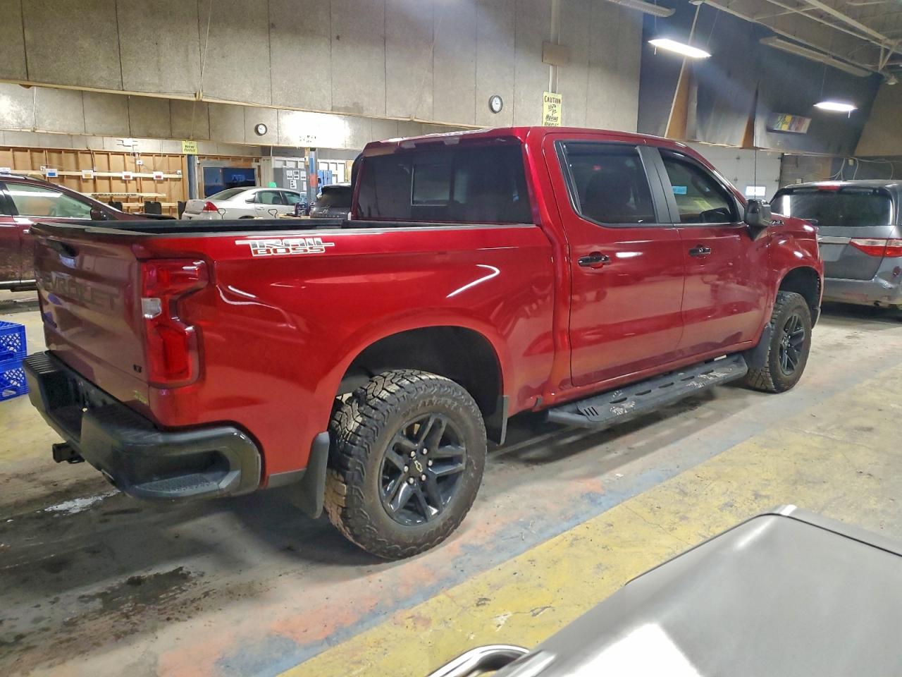 2024 CHEVROLET SILVERADO K1500 LT TRAIL BOSS photo 3