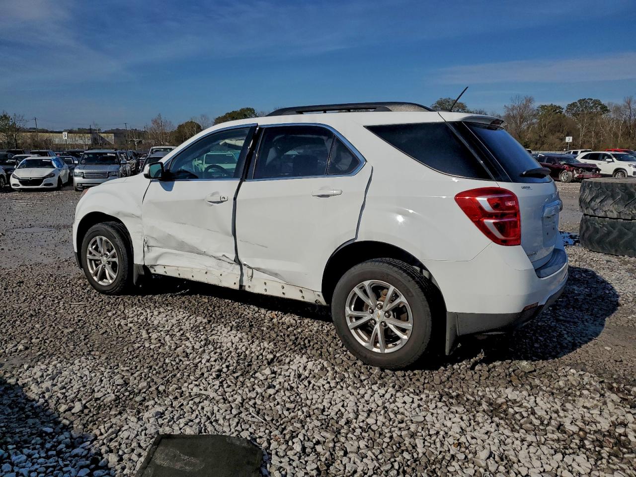2017 CHEVROLET EQUINOX LT photo 2