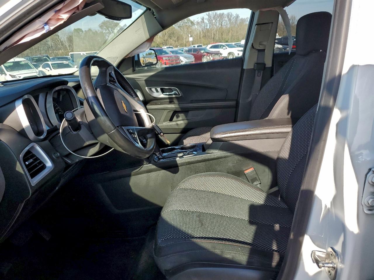 2017 CHEVROLET EQUINOX LT photo 7