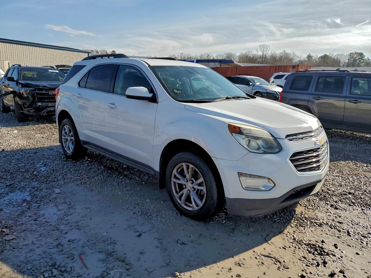 2017 CHEVROLET EQUINOX LT photo 4