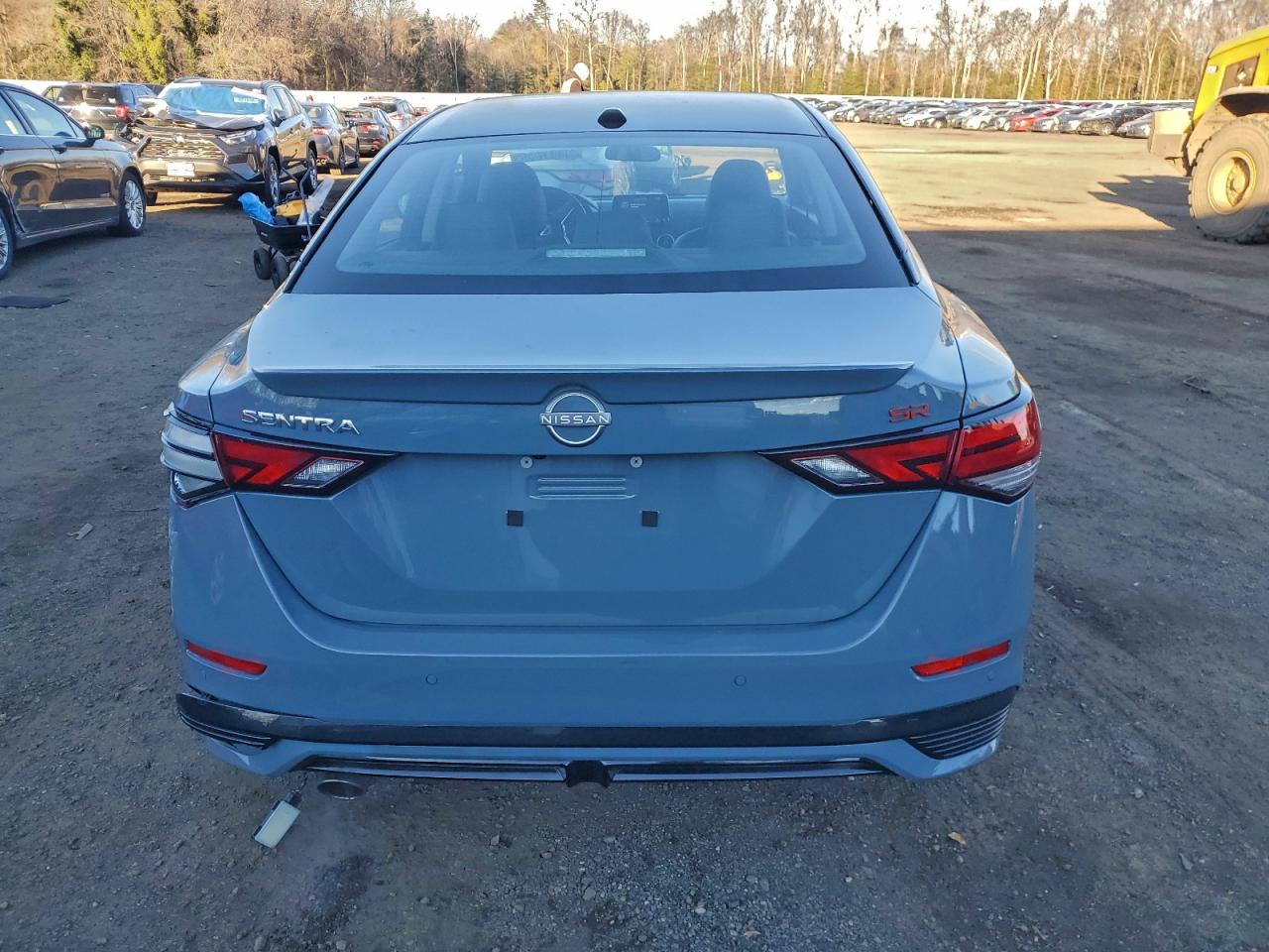 2025 NISSAN SENTRA SR photo 11