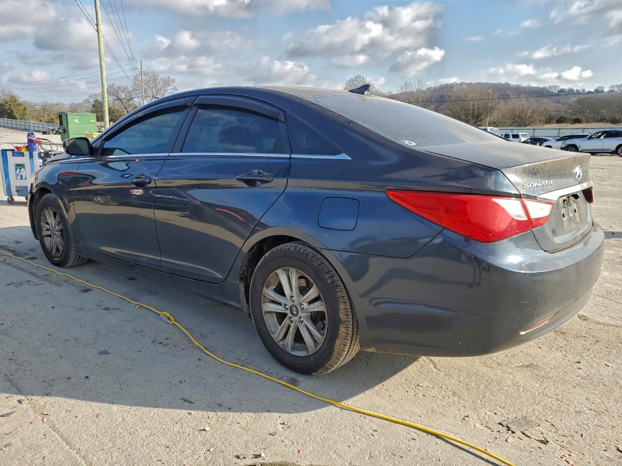 2013 HYUNDAI SONATA GLS photo 2