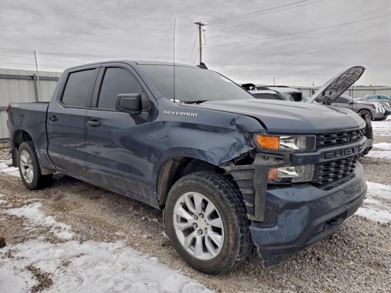 2020 CHEVROLET SILVERADO K1500 CUSTOM photo 4