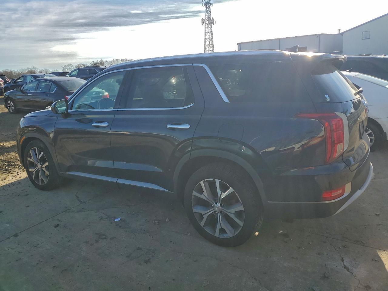 2020 HYUNDAI PALISADE SEL photo 2