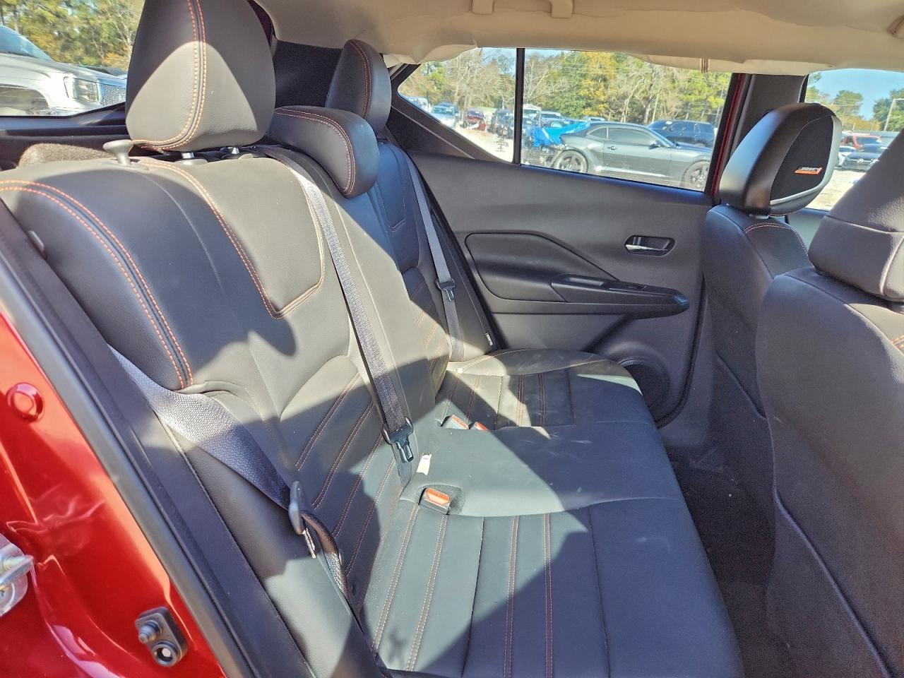 2020 NISSAN KICKS SR photo 11