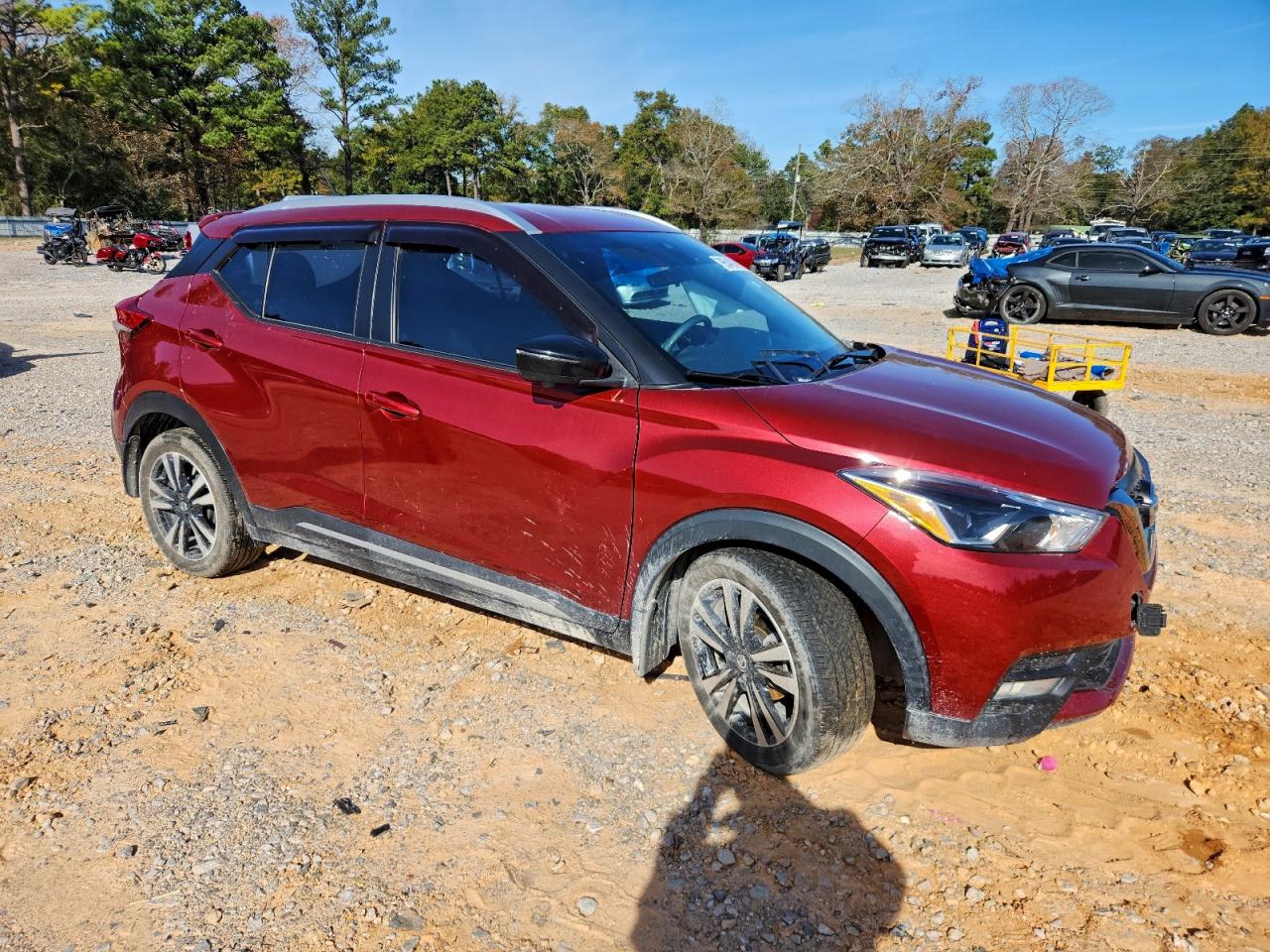 2020 NISSAN KICKS SR photo 4