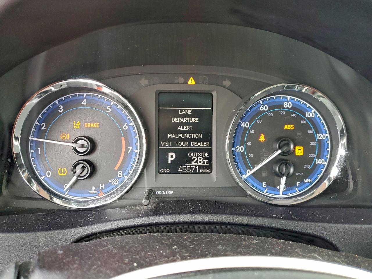 2019 TOYOTA COROLLA L photo 9