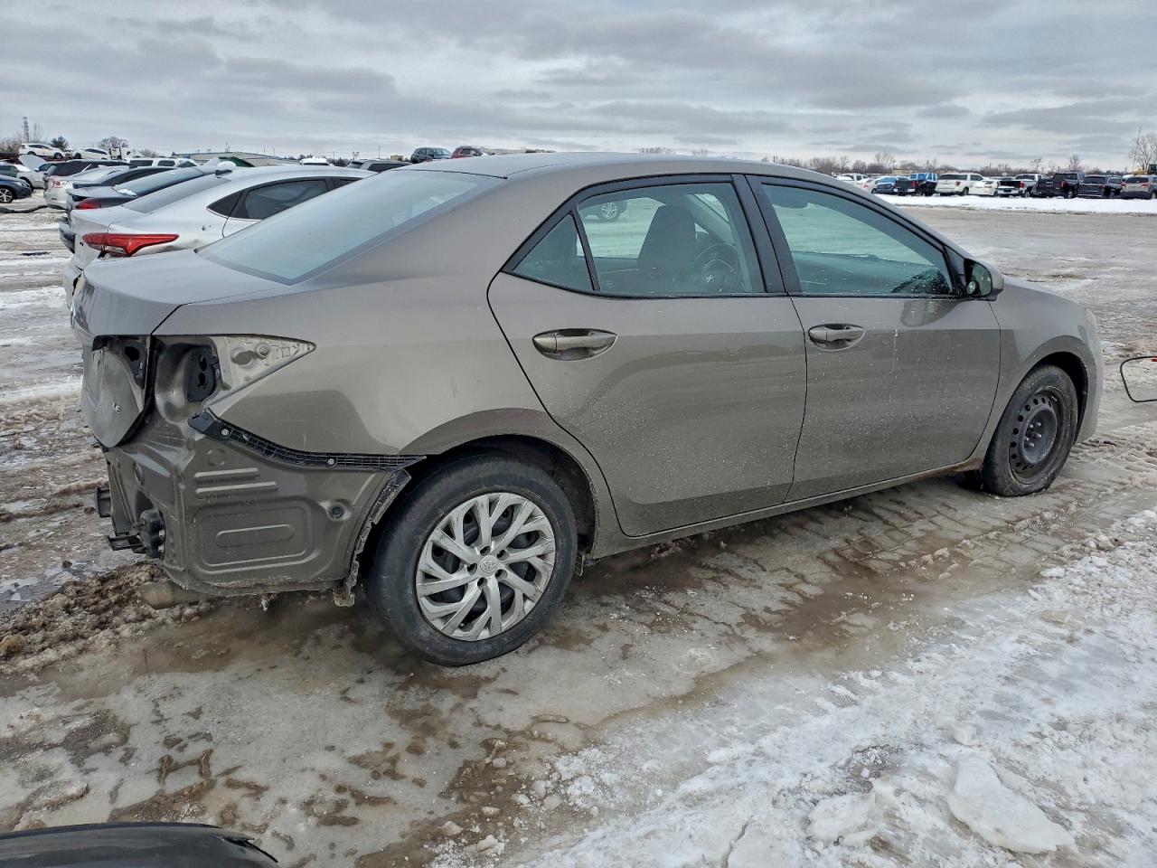 2019 TOYOTA COROLLA L photo 3