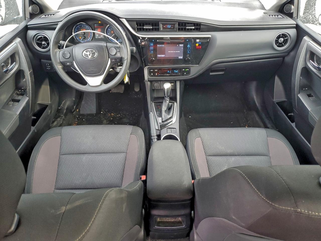 2019 TOYOTA COROLLA L photo 8