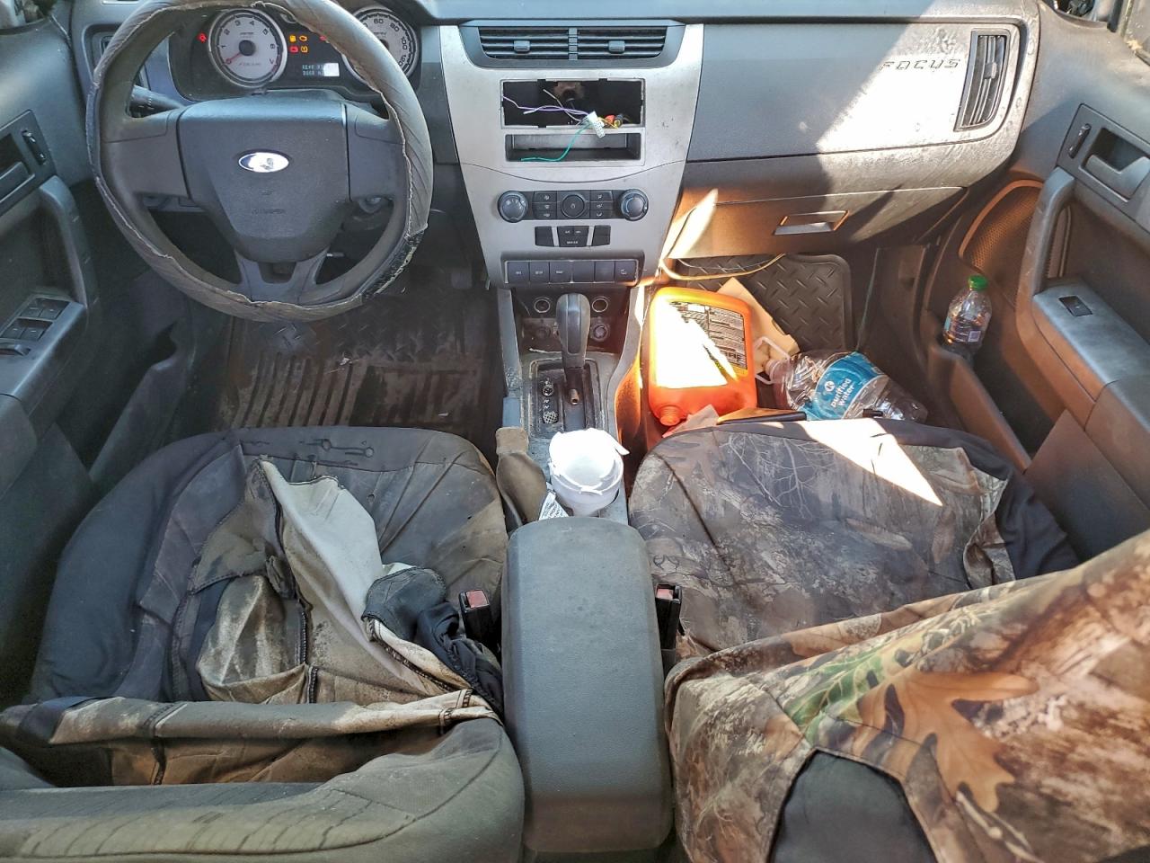 2008 FORD FOCUS SE photo 8