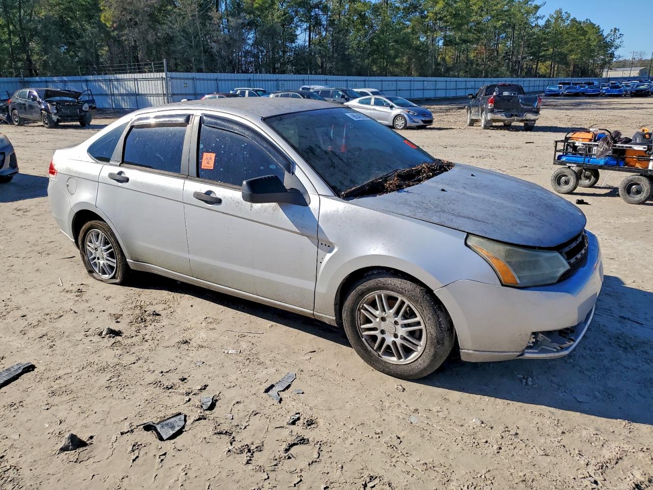 2008 FORD FOCUS SE photo 4