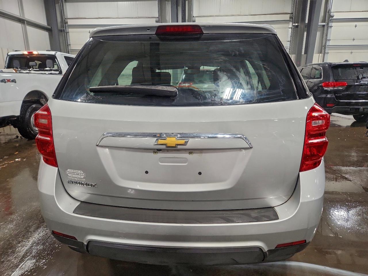 2017 CHEVROLET EQUINOX LS photo 6