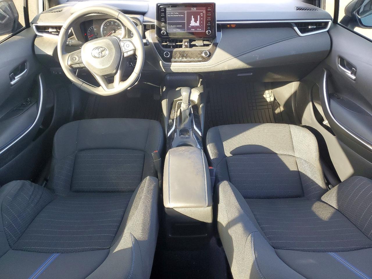 2021 TOYOTA COROLLA SE photo 8