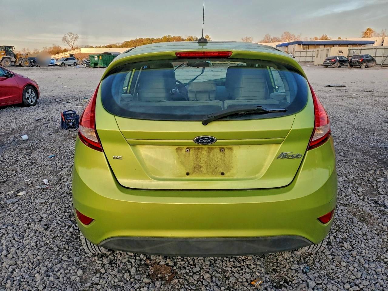 2011 FORD FIESTA SE photo 6