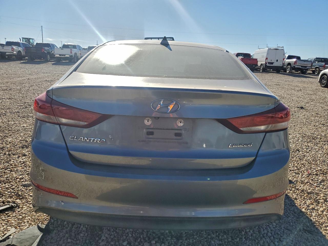 2017 HYUNDAI ELANTRA SE photo 6