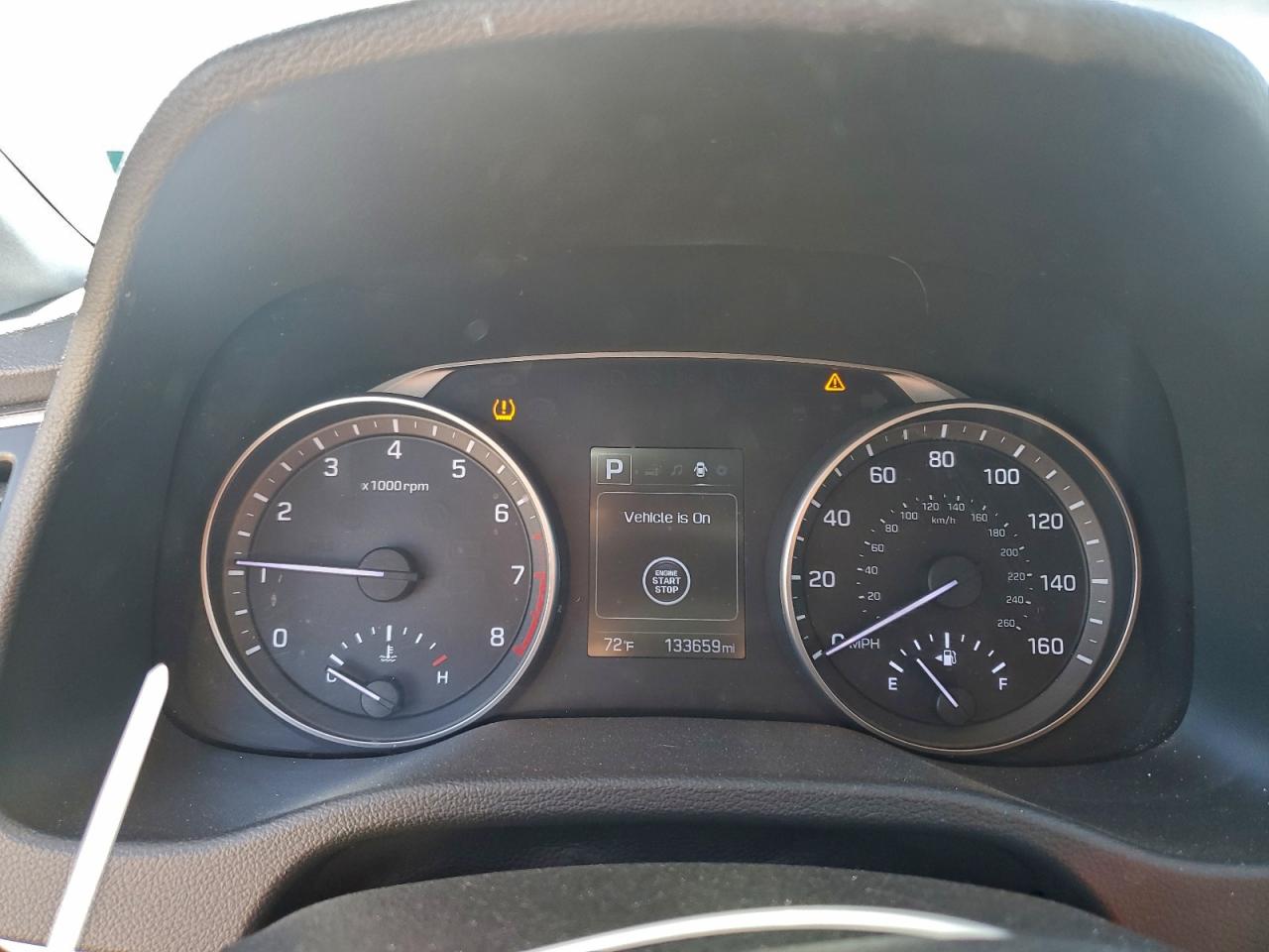2017 HYUNDAI ELANTRA SE photo 9