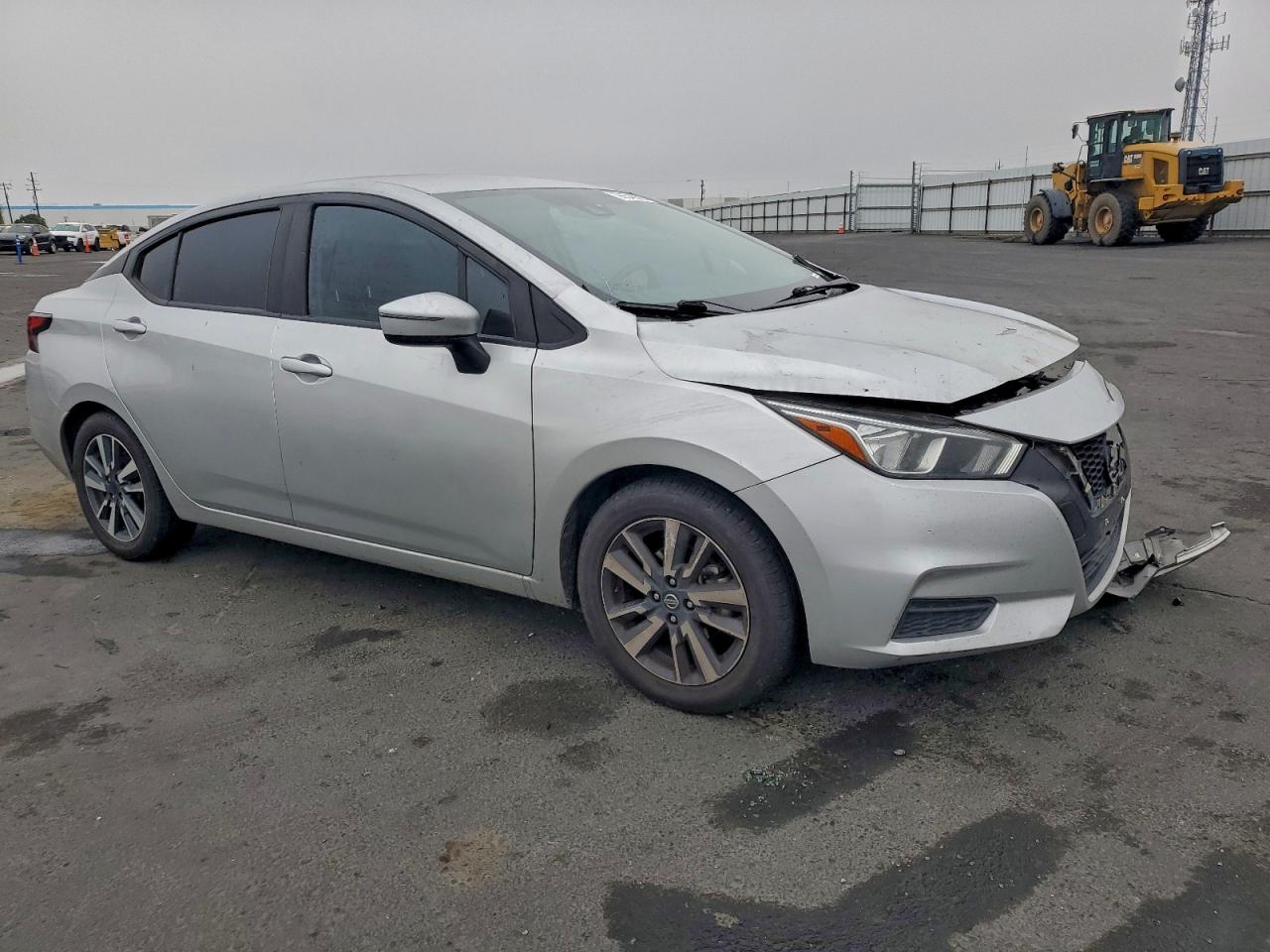2021 NISSAN VERSA SV photo 4