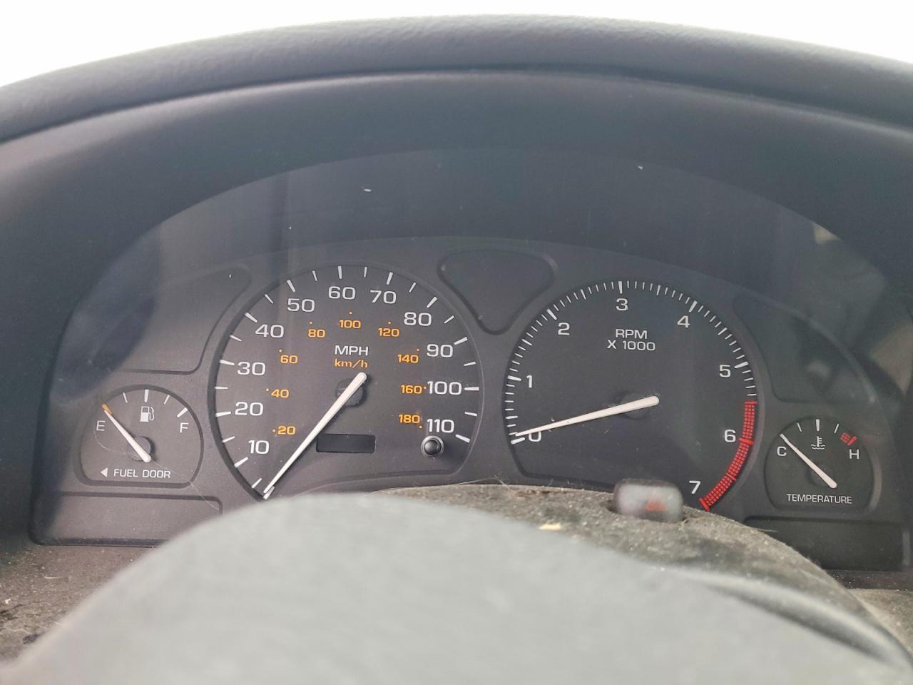 2002 SATURN SL1 photo 9