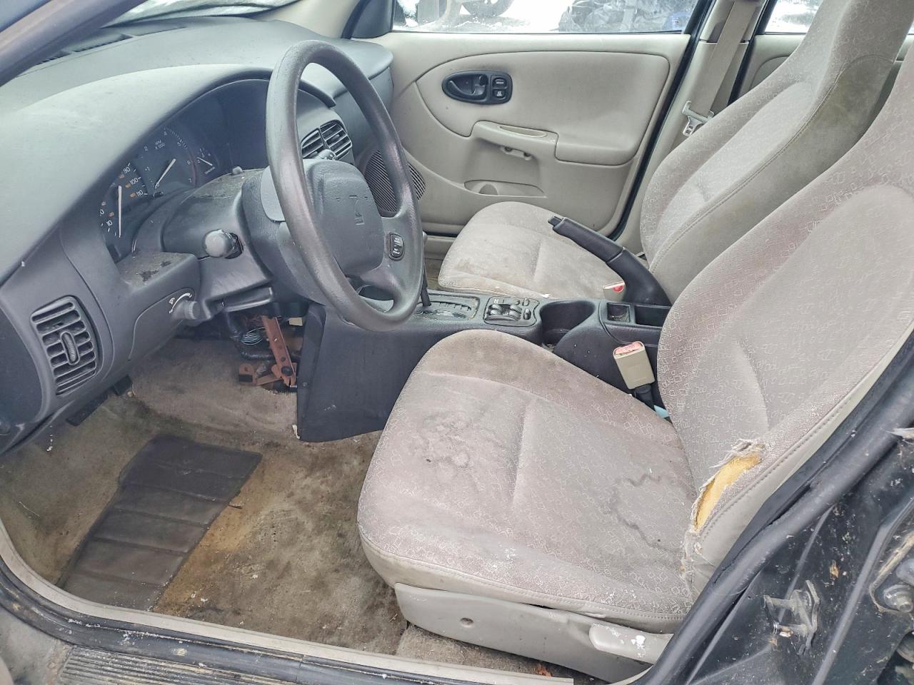 2002 SATURN SL1 photo 7
