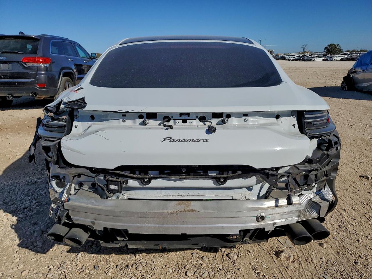 2022 PORSCHE PANAMERA BASE photo 6