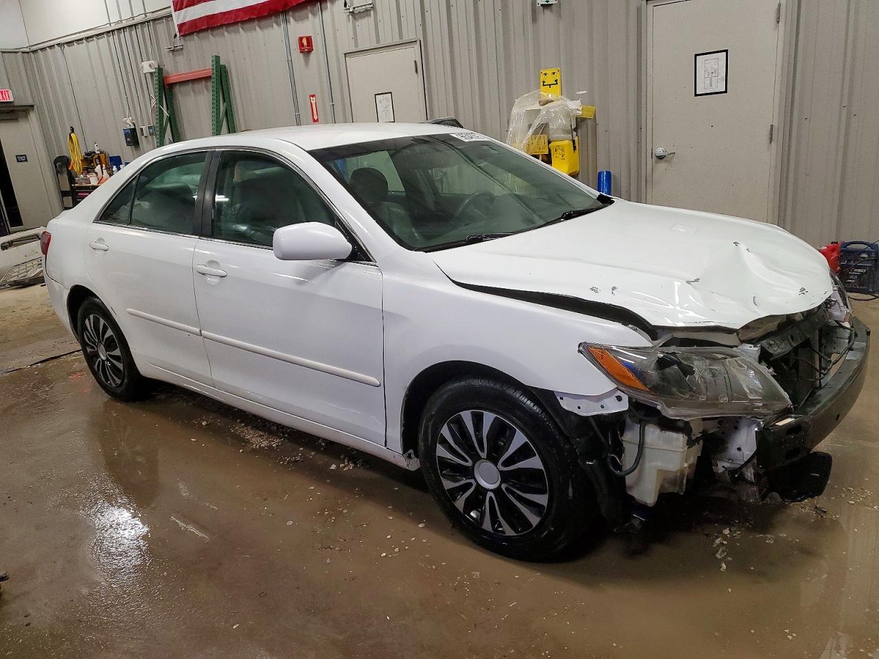 2009 TOYOTA CAMRY BASE photo 4