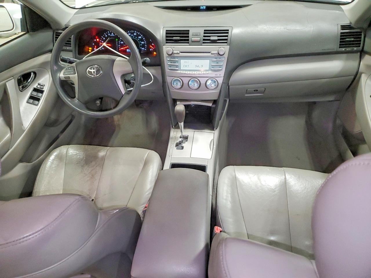 2009 TOYOTA CAMRY BASE photo 8