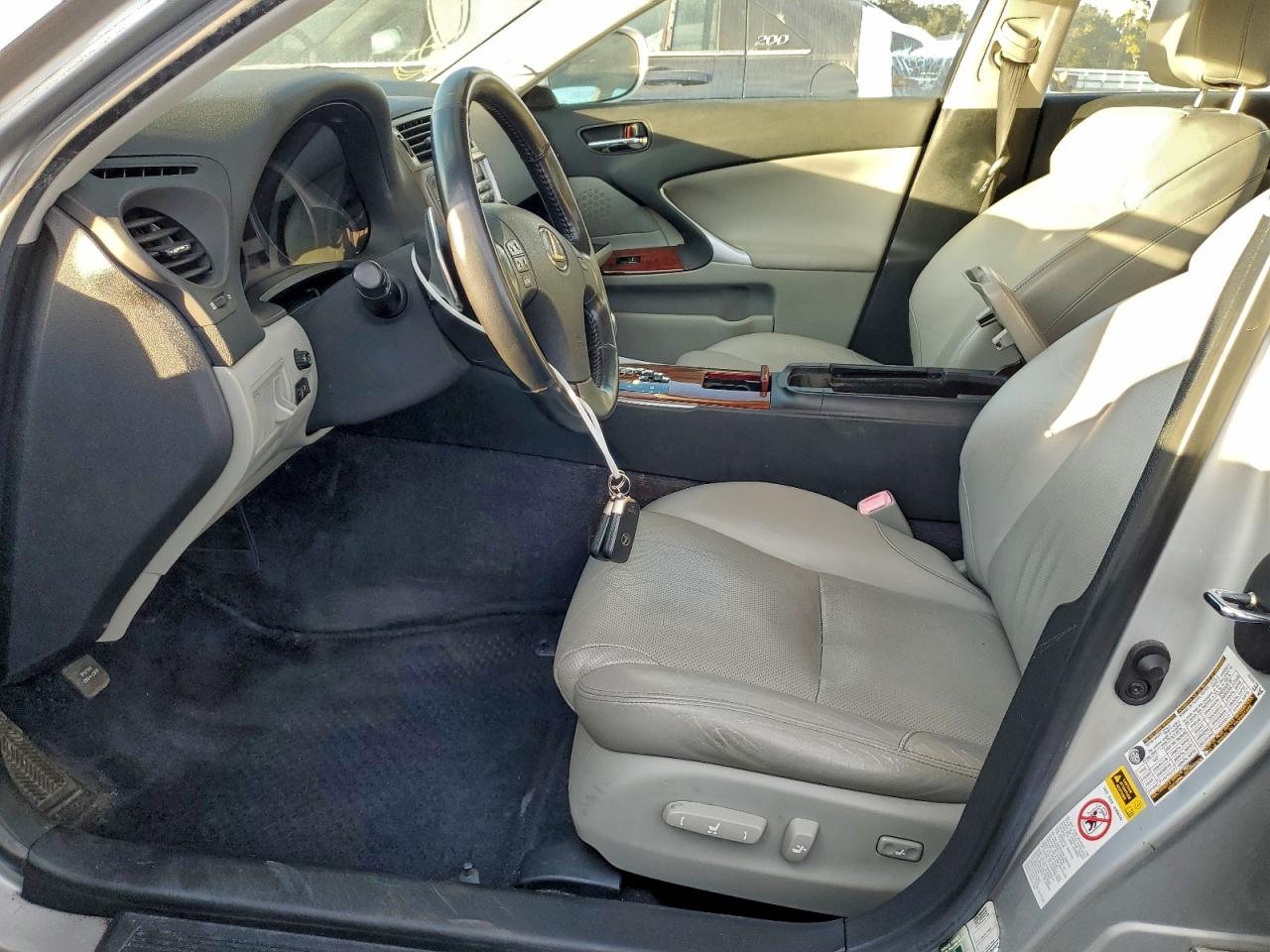 2008 LEXUS IS 250 photo 7
