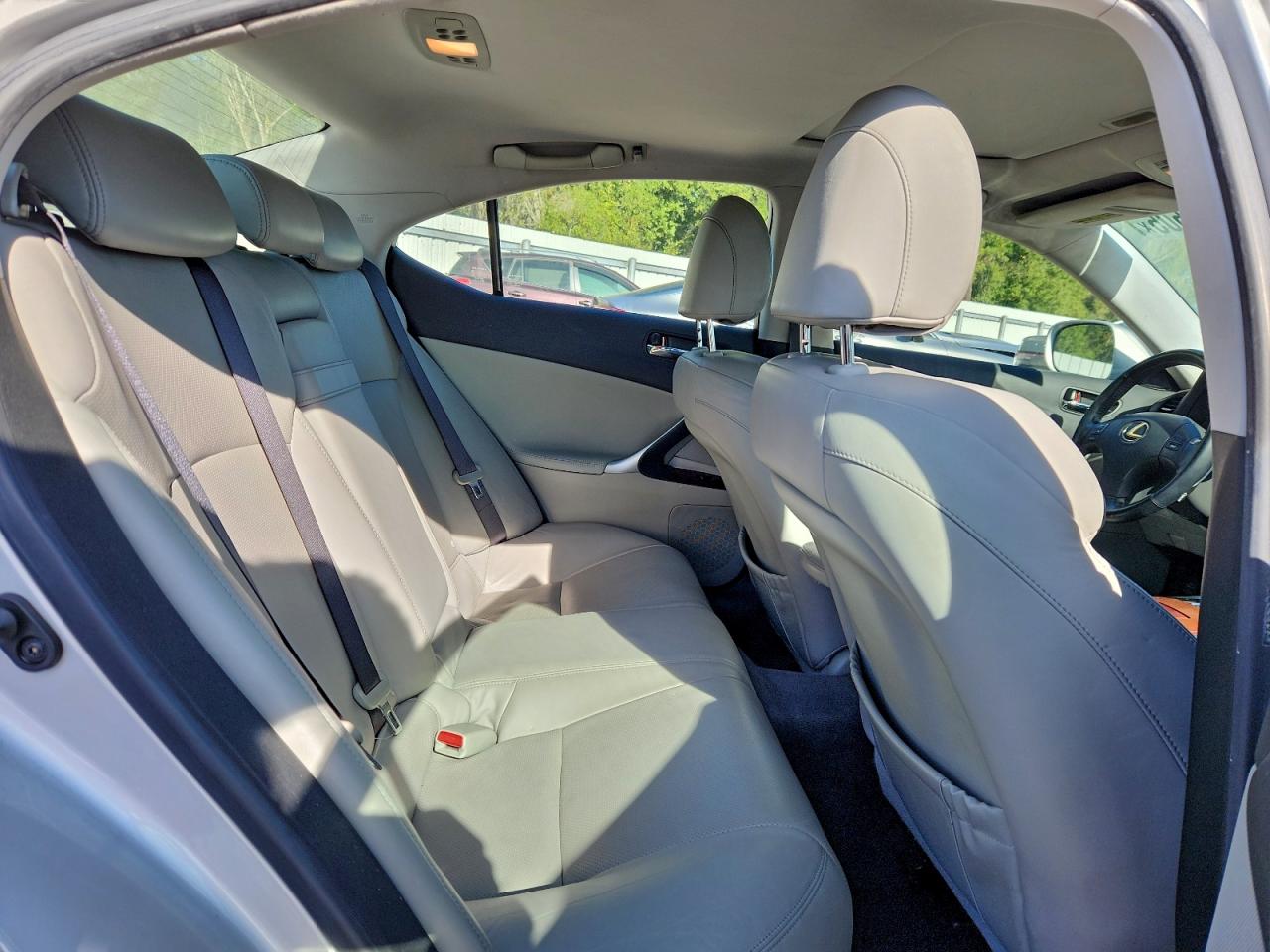 2008 LEXUS IS 250 photo 10