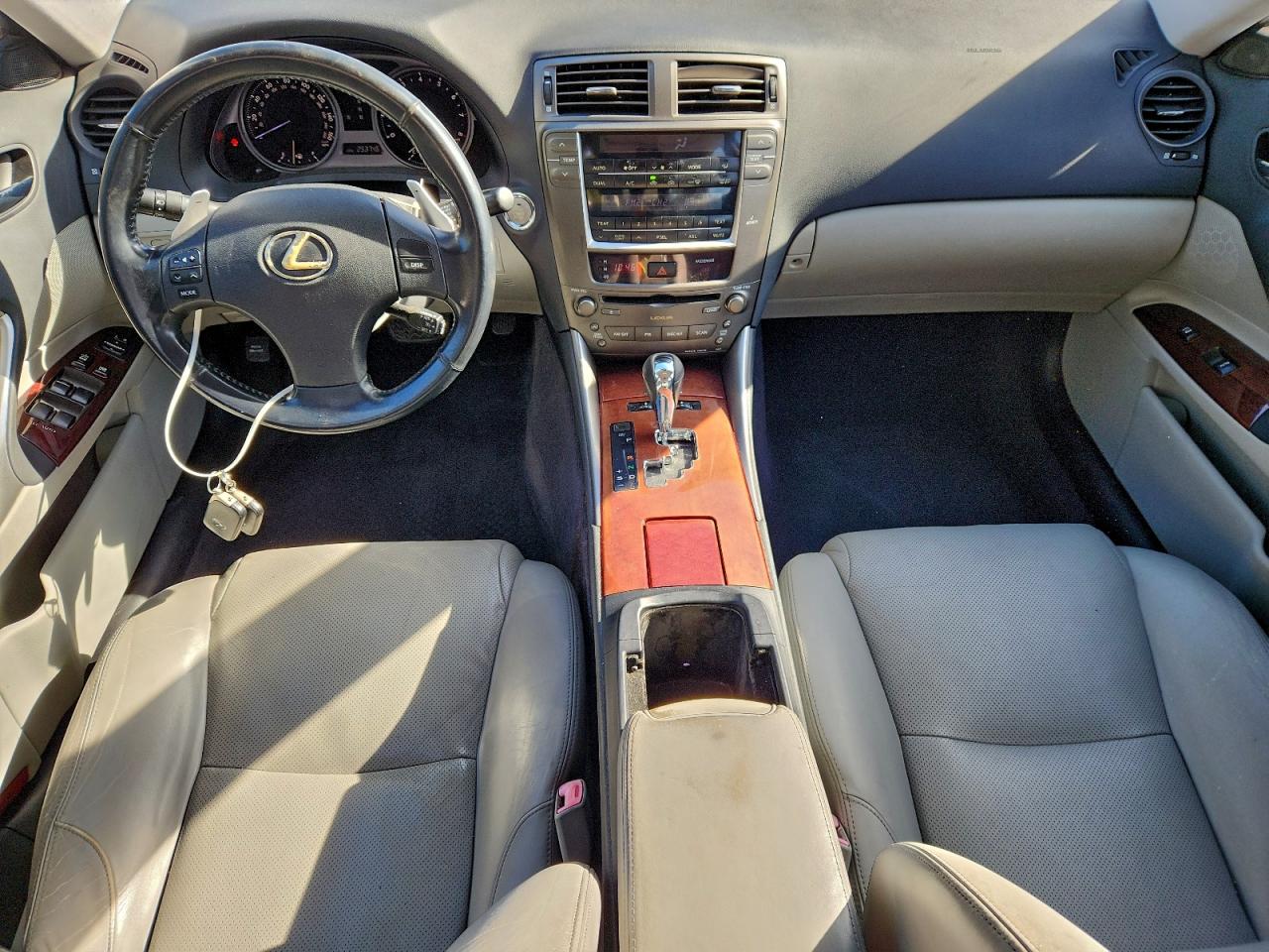 2008 LEXUS IS 250 photo 8