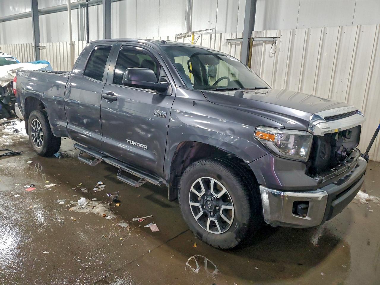 2018 TOYOTA TUNDRA DOUBLE CAB SR photo 4