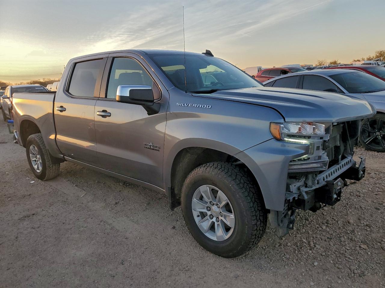 2021 CHEVROLET SILVERADO C1500 LT photo 4