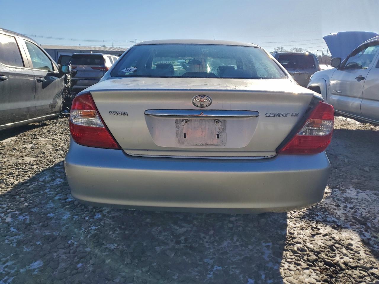 2002 TOYOTA CAMRY LE photo 6