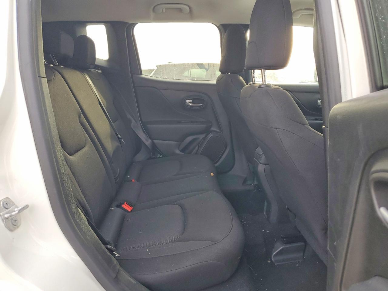 2023 JEEP RENEGADE LATITUDE photo 10
