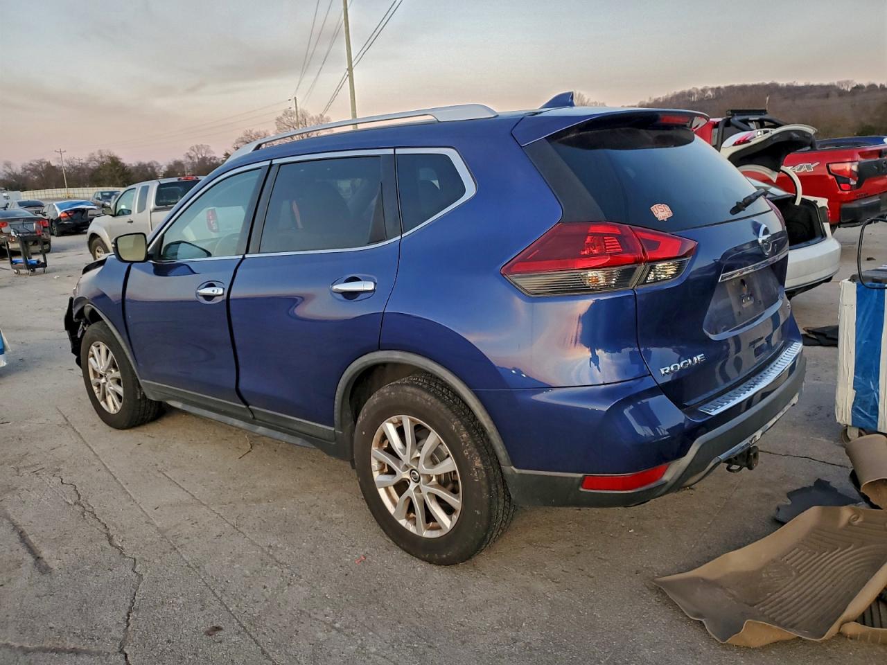 2018 NISSAN ROGUE S photo 2