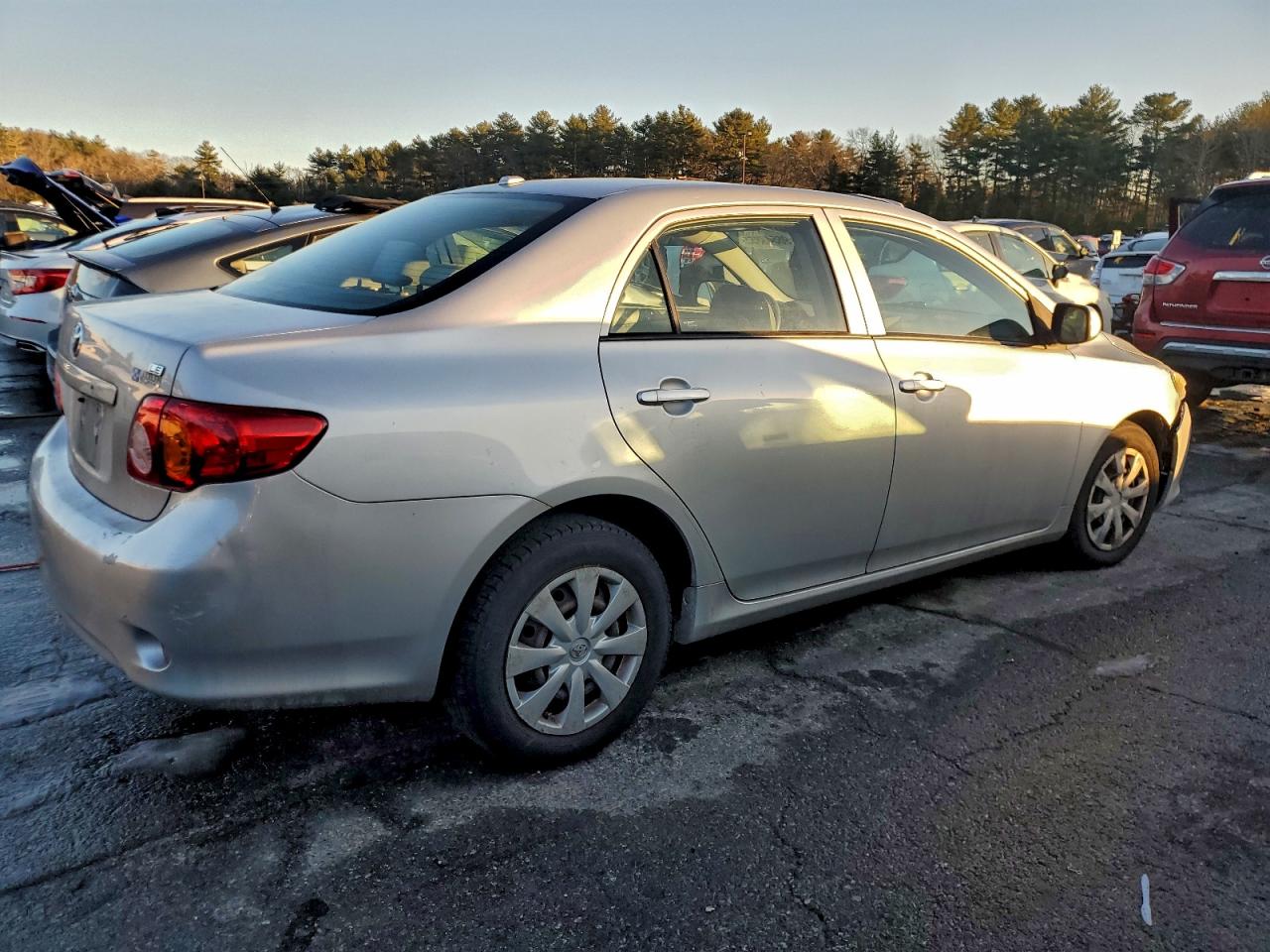 2010 TOYOTA COROLLA BASE photo 3