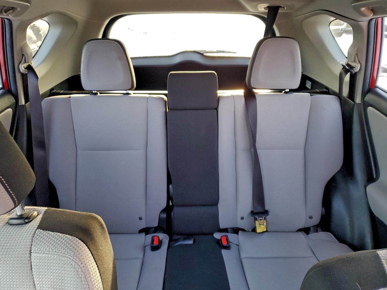 2017 TOYOTA RAV4 XLE photo 10