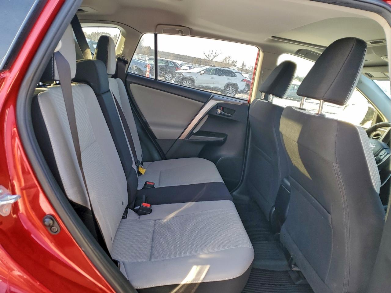 2017 TOYOTA RAV4 XLE photo 11