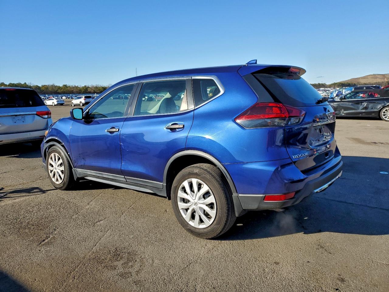 2020 NISSAN ROGUE S photo 2