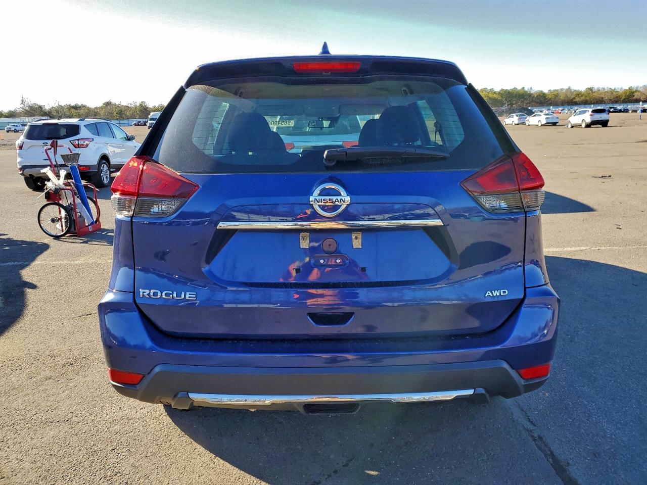2020 NISSAN ROGUE S photo 6