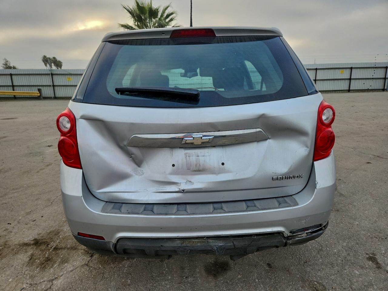 2014 CHEVROLET EQUINOX LS photo 6