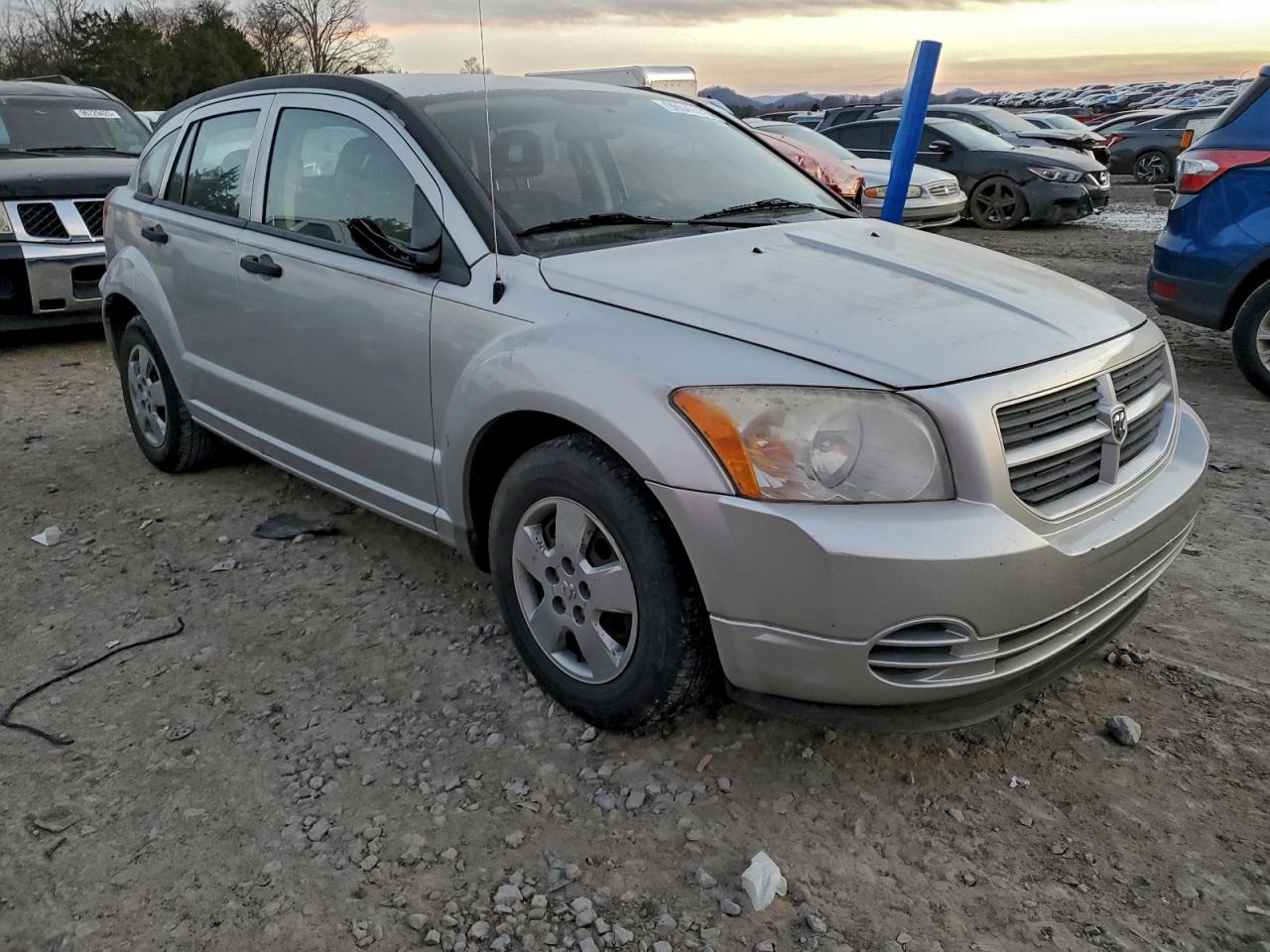 2008 DODGE CALIBER photo 4