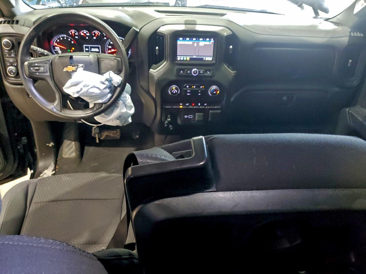 2021 CHEVROLET SILVERADO K1500 CUSTOM photo 8