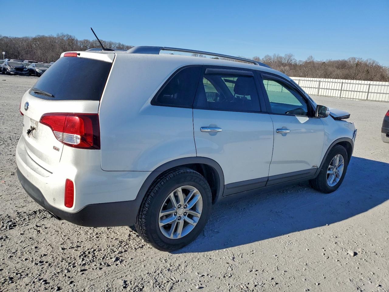 2014 KIA SORENTO LX photo 3