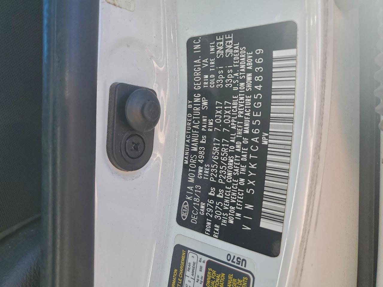 2014 KIA SORENTO LX photo 13