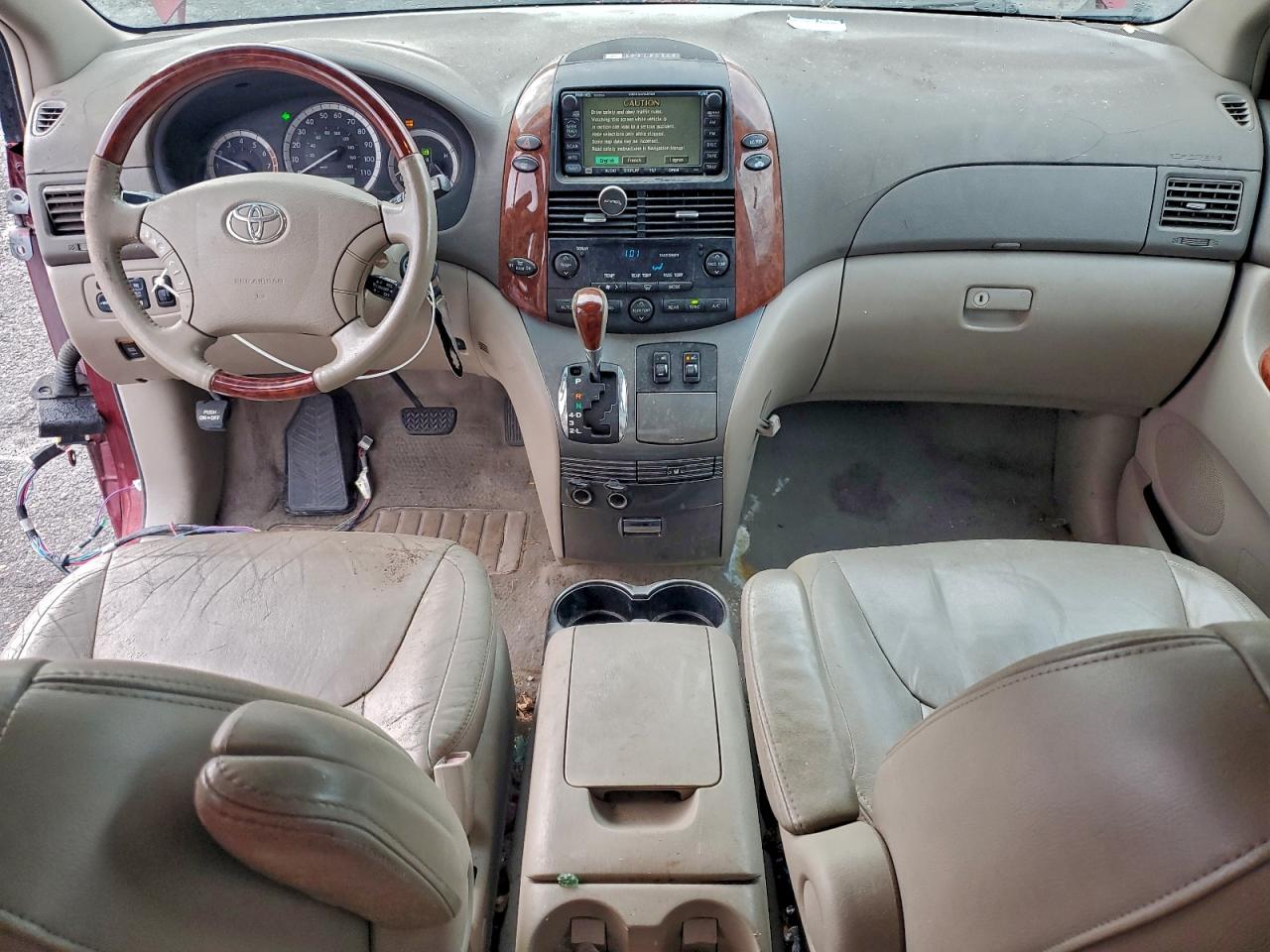 2004 TOYOTA SIENNA XLE photo 8