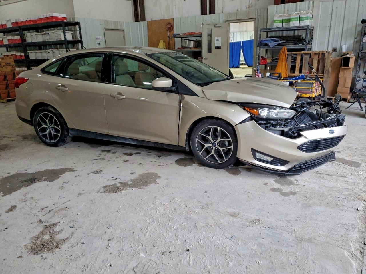 2018 FORD FOCUS SE photo 4