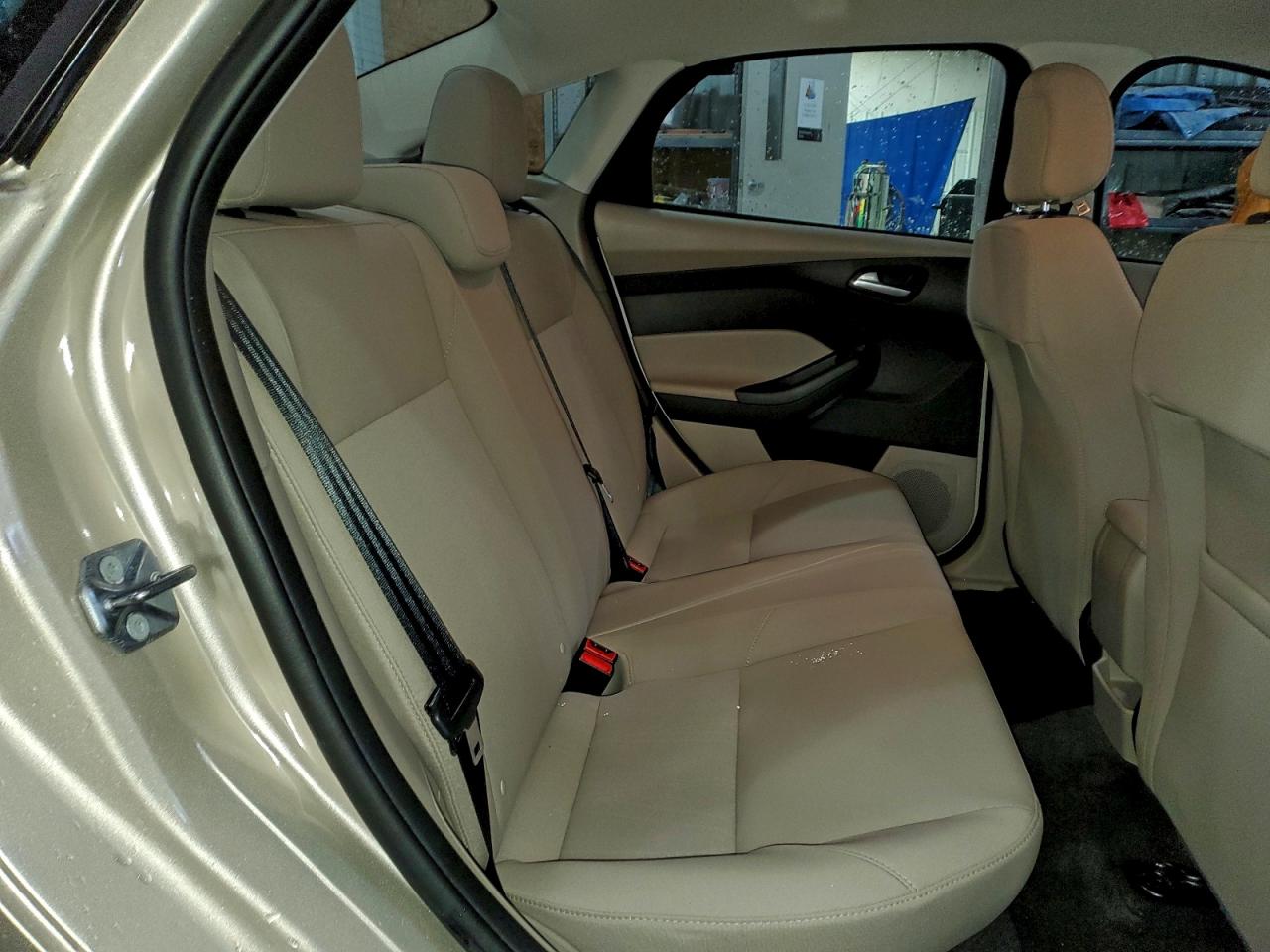 2018 FORD FOCUS SE photo 10