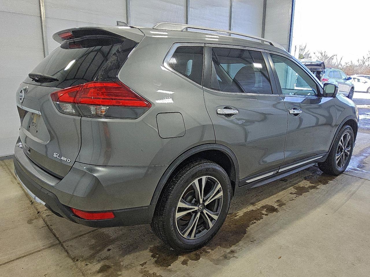 2017 NISSAN ROGUE S photo 3