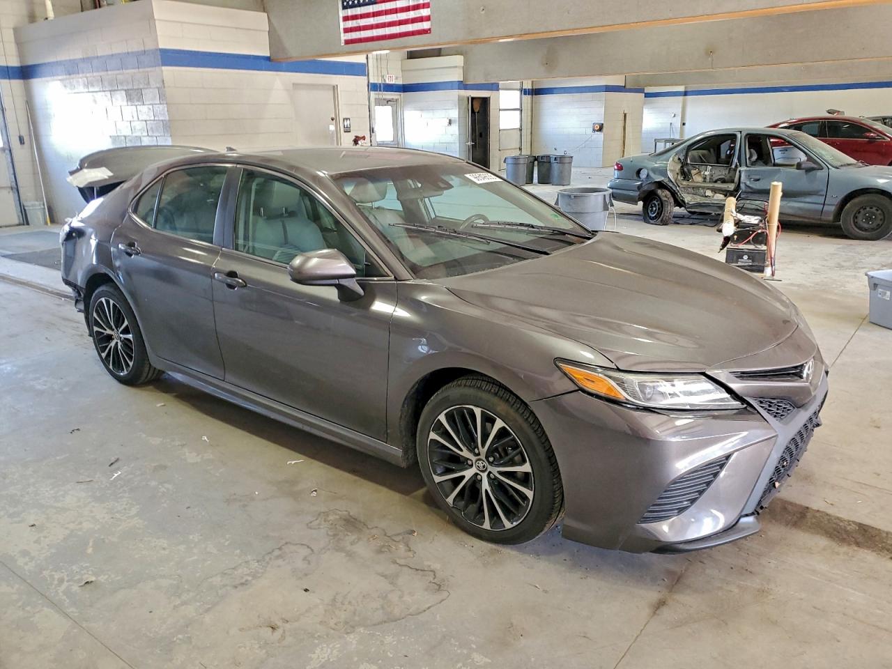 2019 TOYOTA CAMRY L photo 7