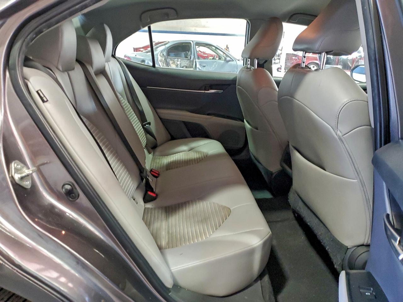 2019 TOYOTA CAMRY L photo 19